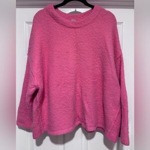 A012- Free People Pink Fuzzy Sweater Long Sleeve Crewneck Size L